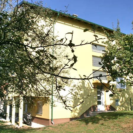 Nyaraló Four-Apartment House Vogošća