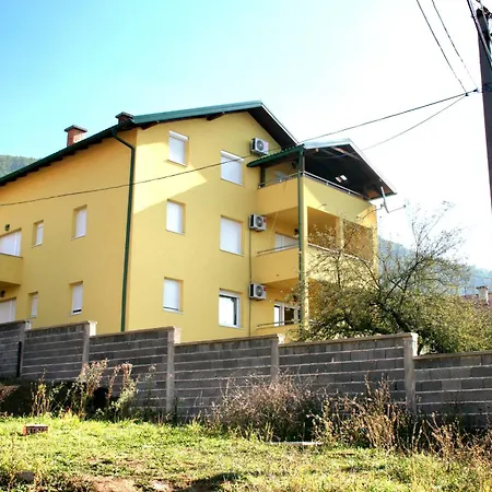 Nyaraló Four-Apartment House Vogošća